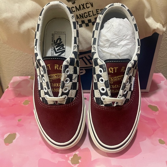 New limited edition Vans x Hot Rod LA collab 
The Hot Rod LA x OG Era LX